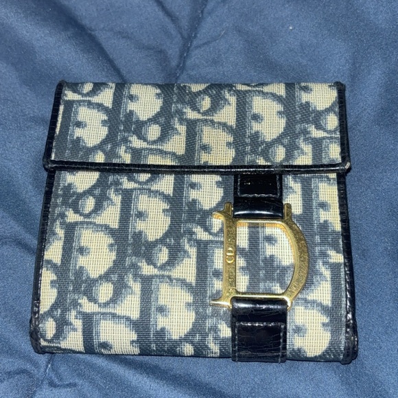 Dior Black and Cream Wallet with Gold Accent - Picture 1 of 3